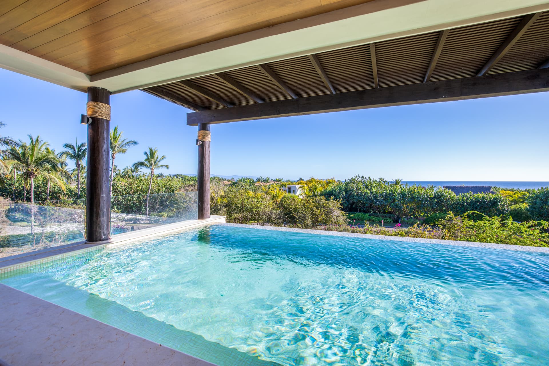 Tau Residences #412 - Image 2