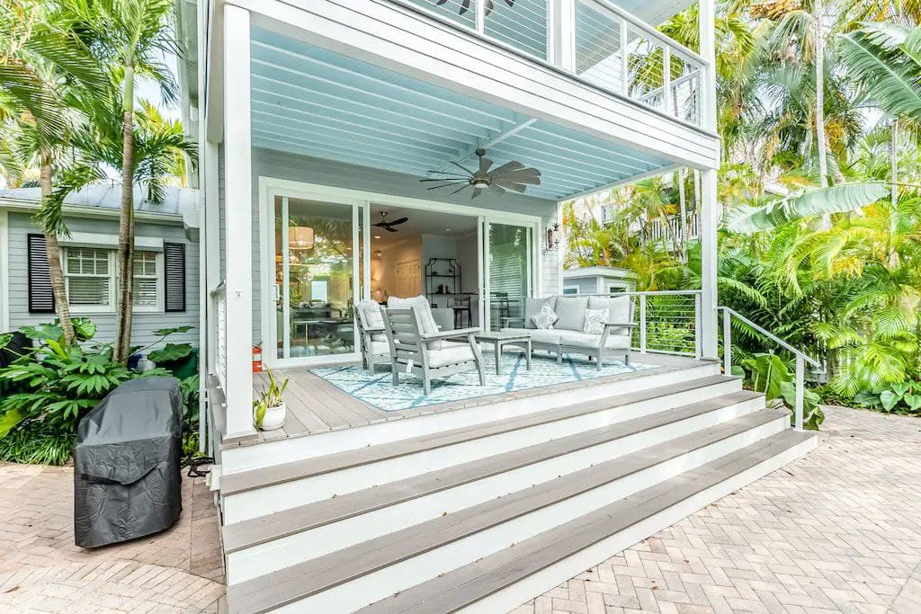 Tropical Retreat - Image 26