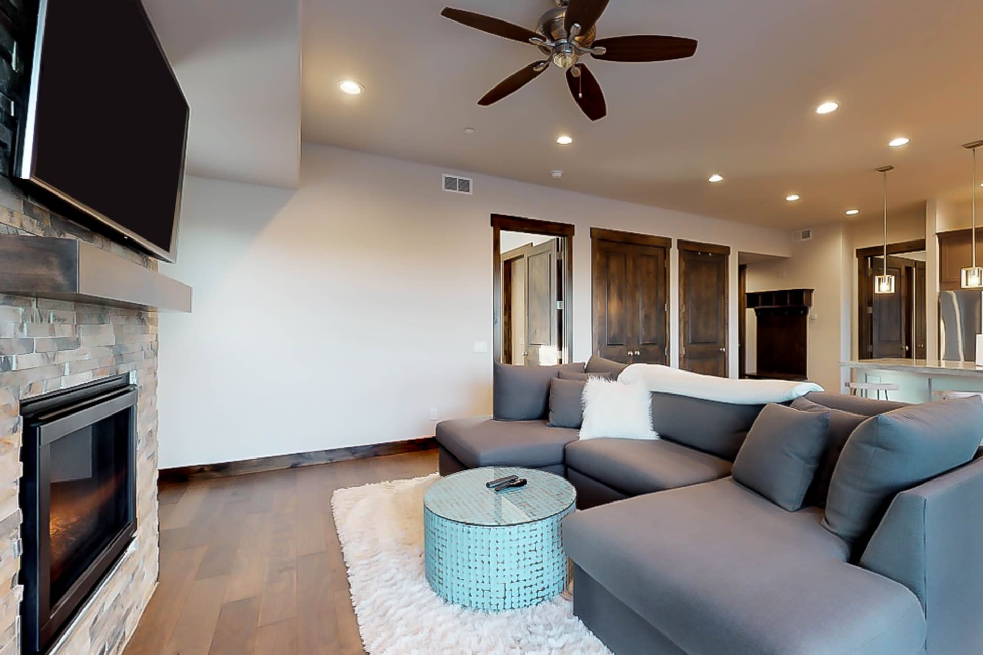 Blackstone 2G Home - Image 2