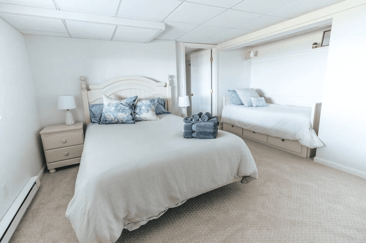 Mooring House - Image 18