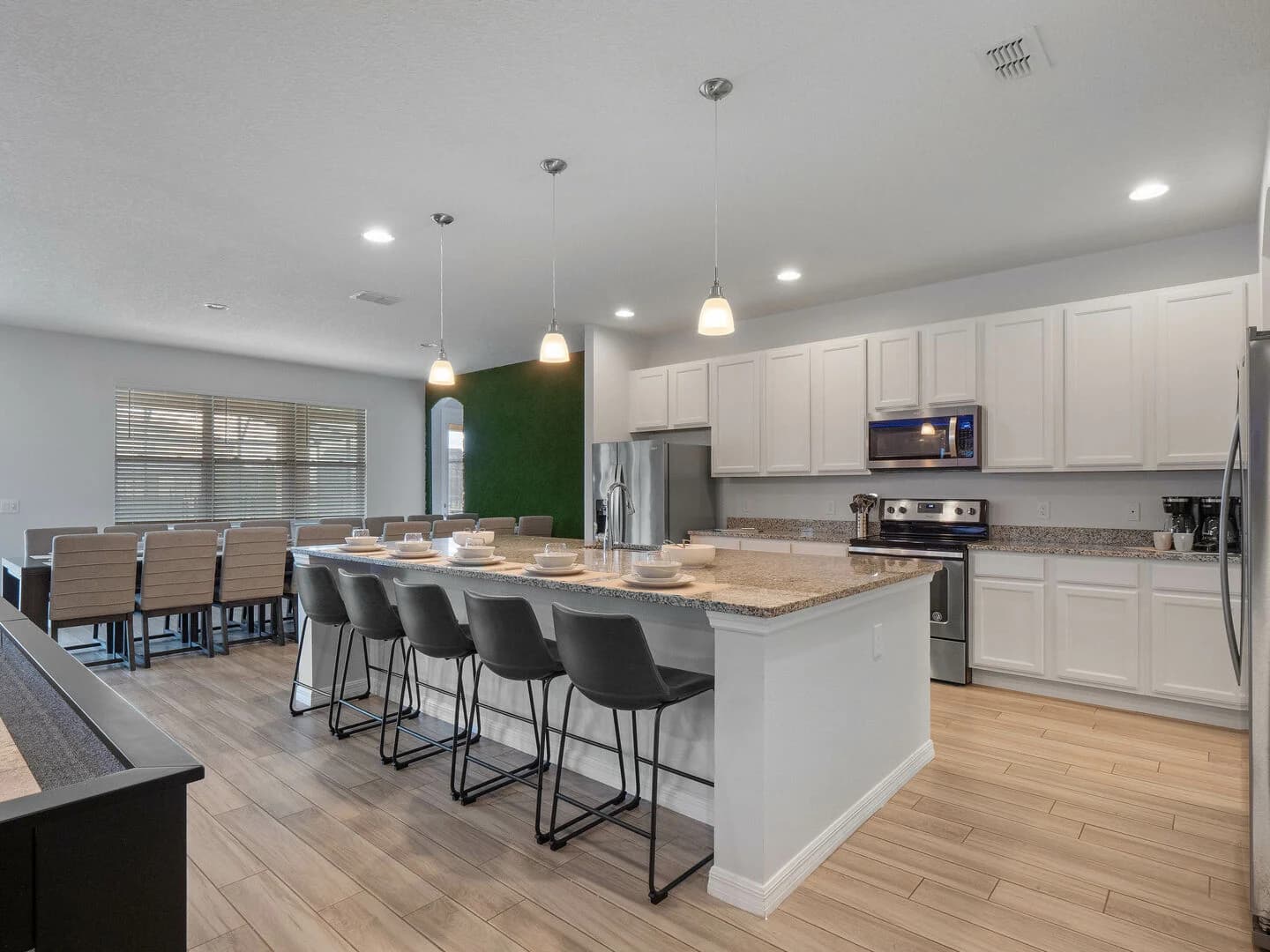 Floridian Estate - Image 35