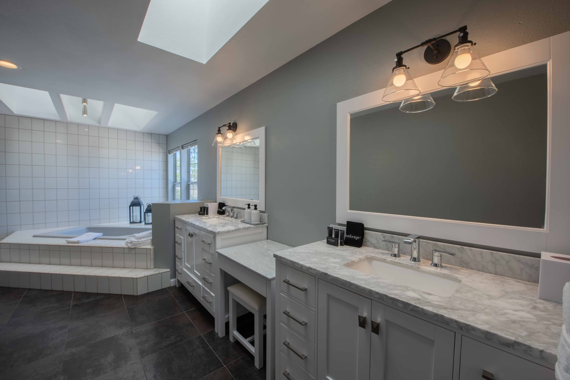 Hilltop Oasis Place - Image 18