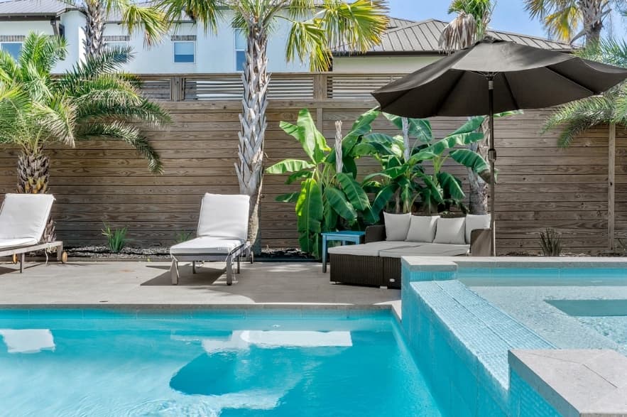 Happy by the Sea - Image 69