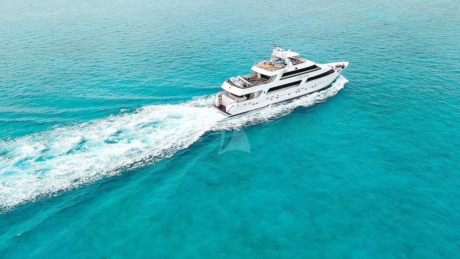 Sea Axis Yacht - Image 2