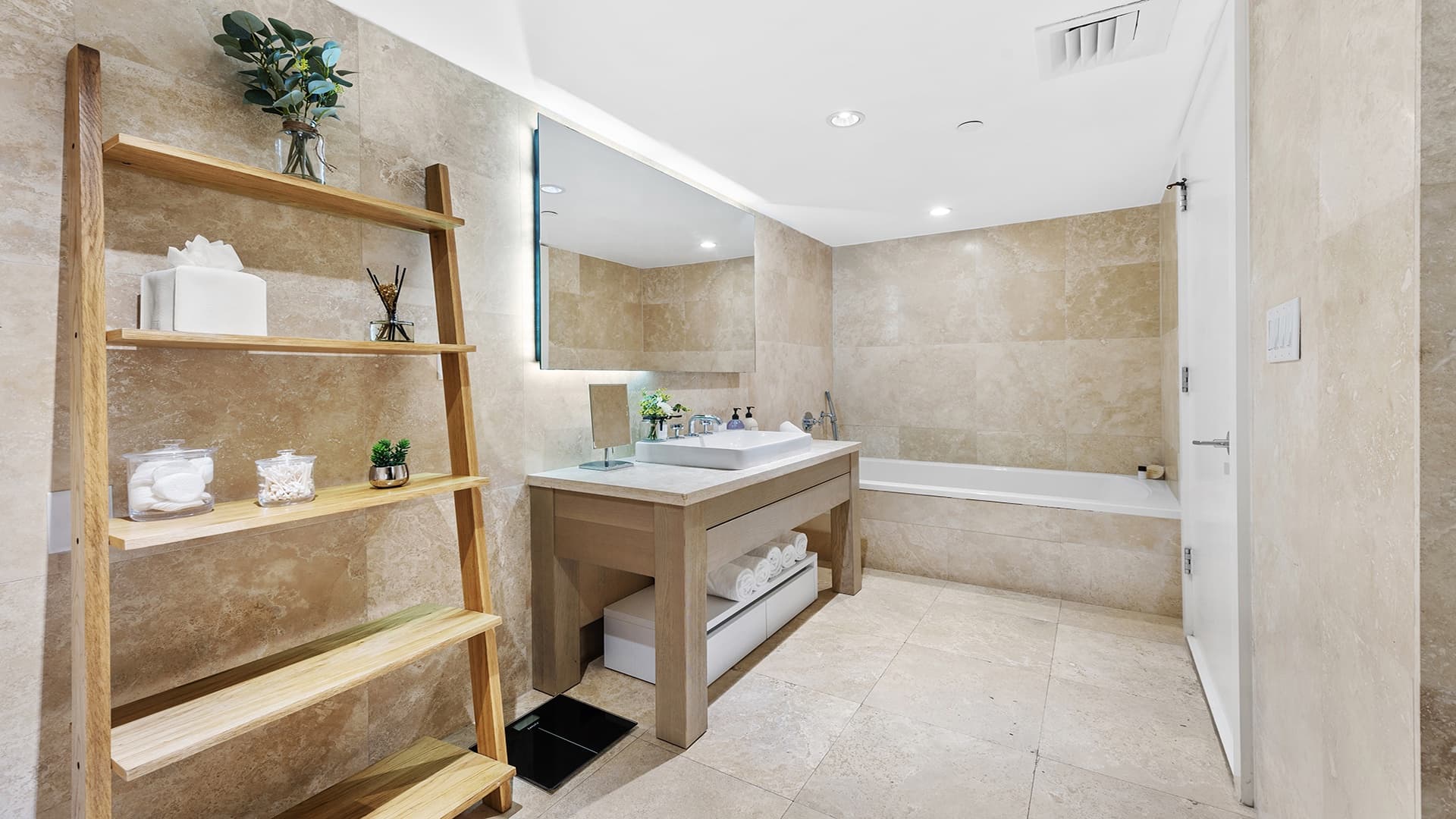 1 Hotel & Homes Residence #1412 - Image 21