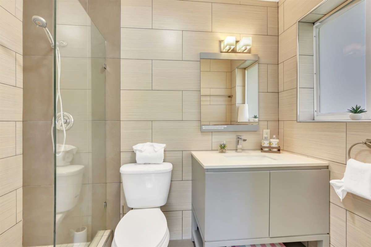 Bright Home - Image 4