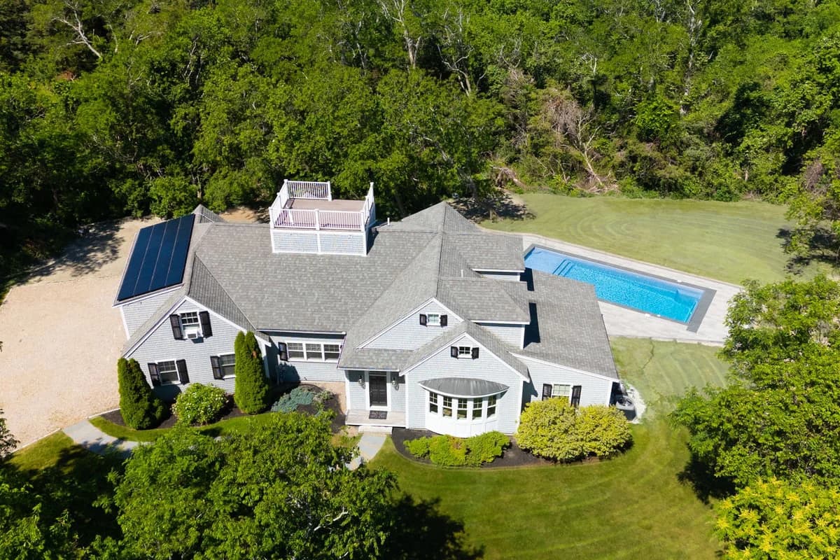 Bayside Acres - Image 1