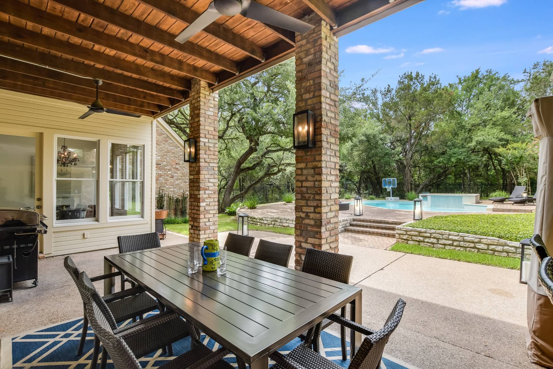 Austin Country Club Estate - Image 30