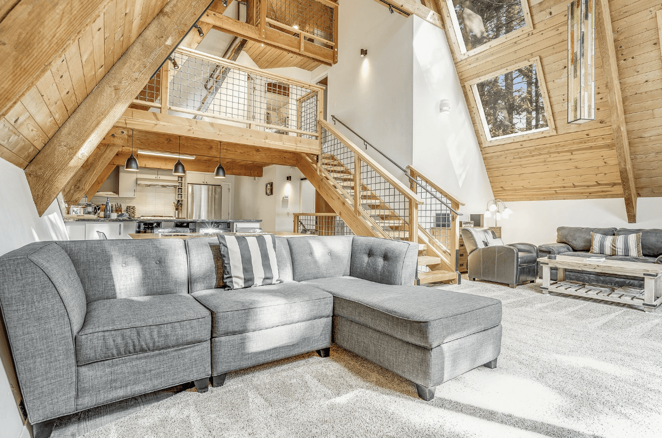 Tamarack Lodge - Image 2