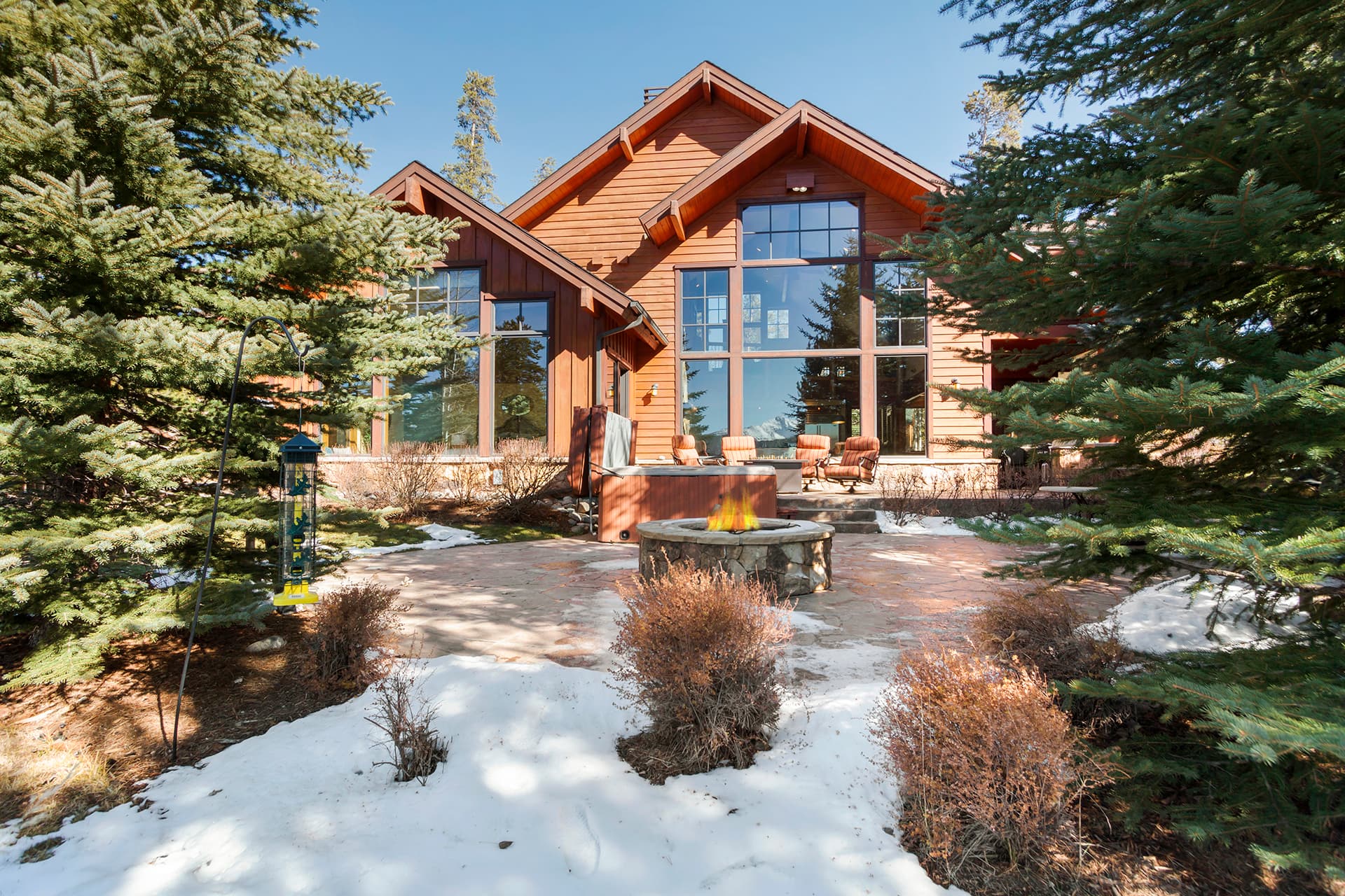 Twin Peaks Lodge - Image 2