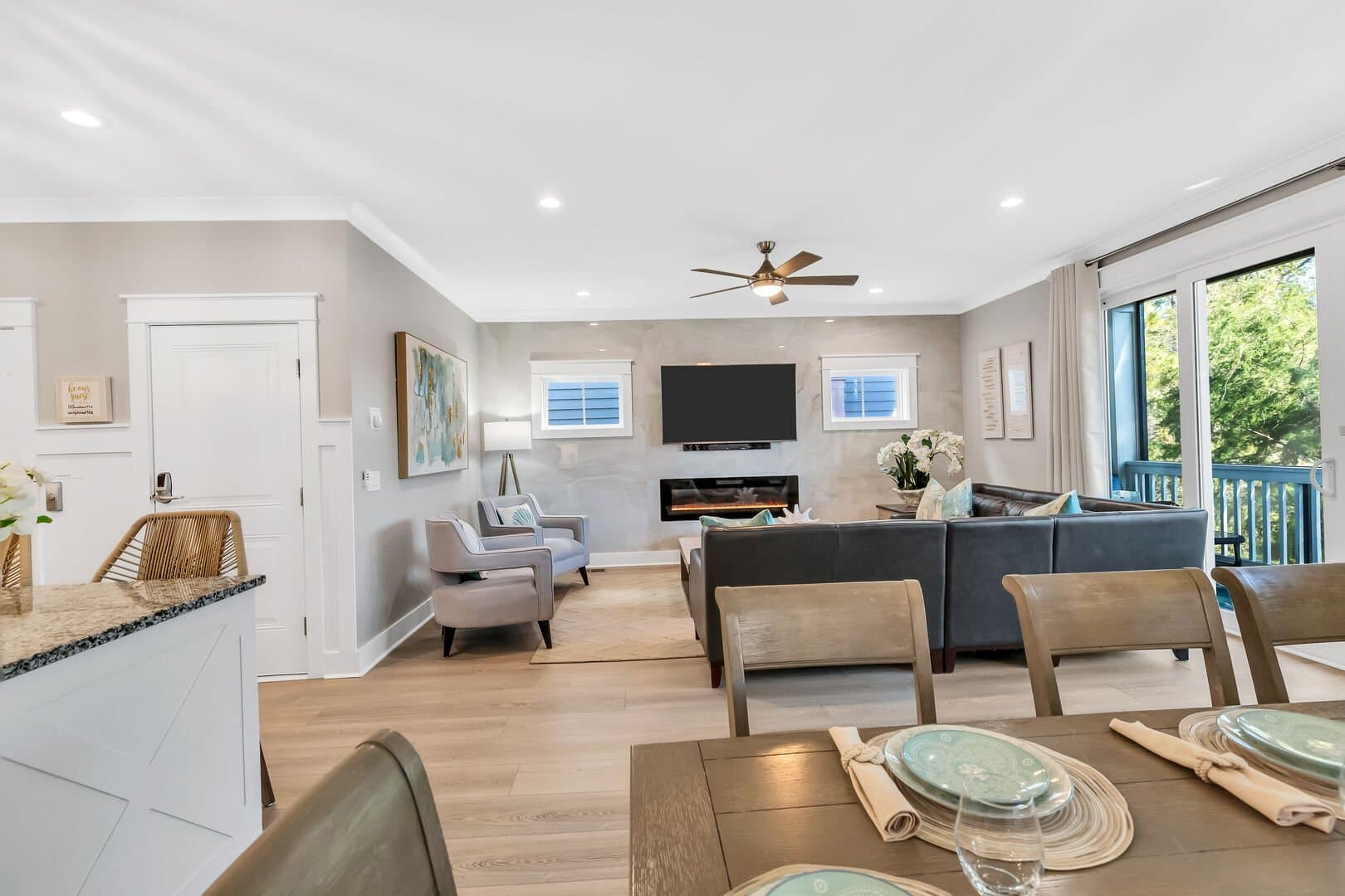 Sunshine Beach Home - Image 12