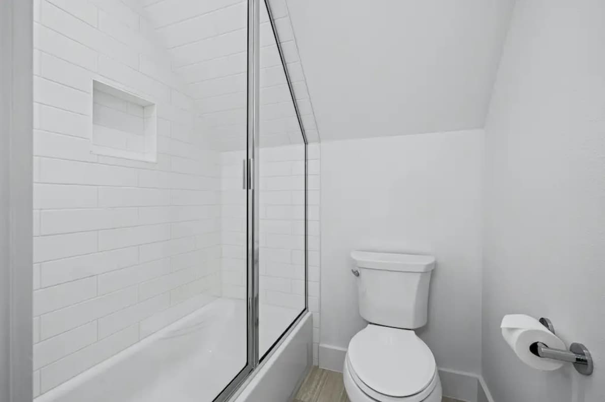 Coastal Charm House - Image 20