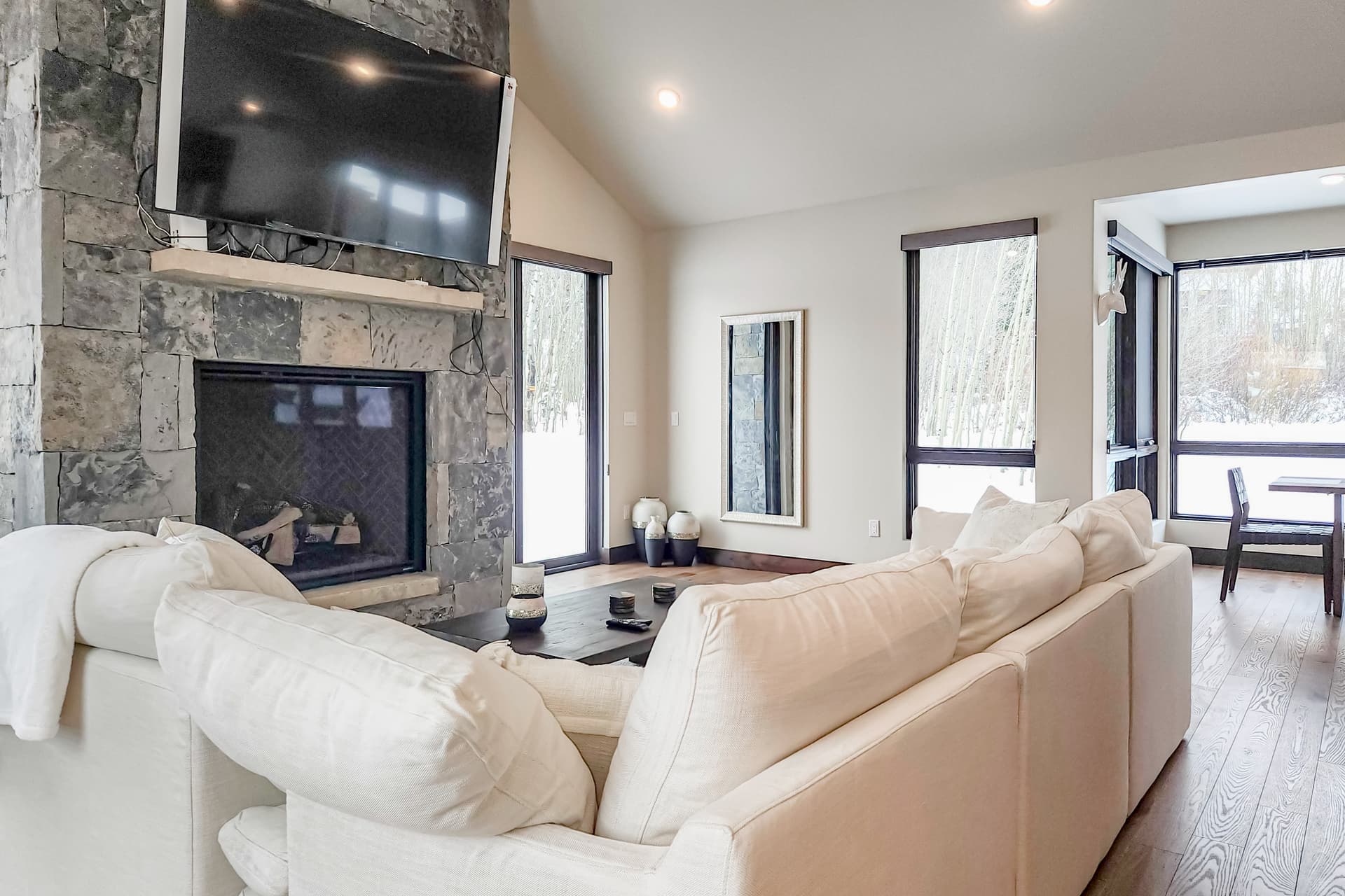 Slice of Silverthorne House - Image 2