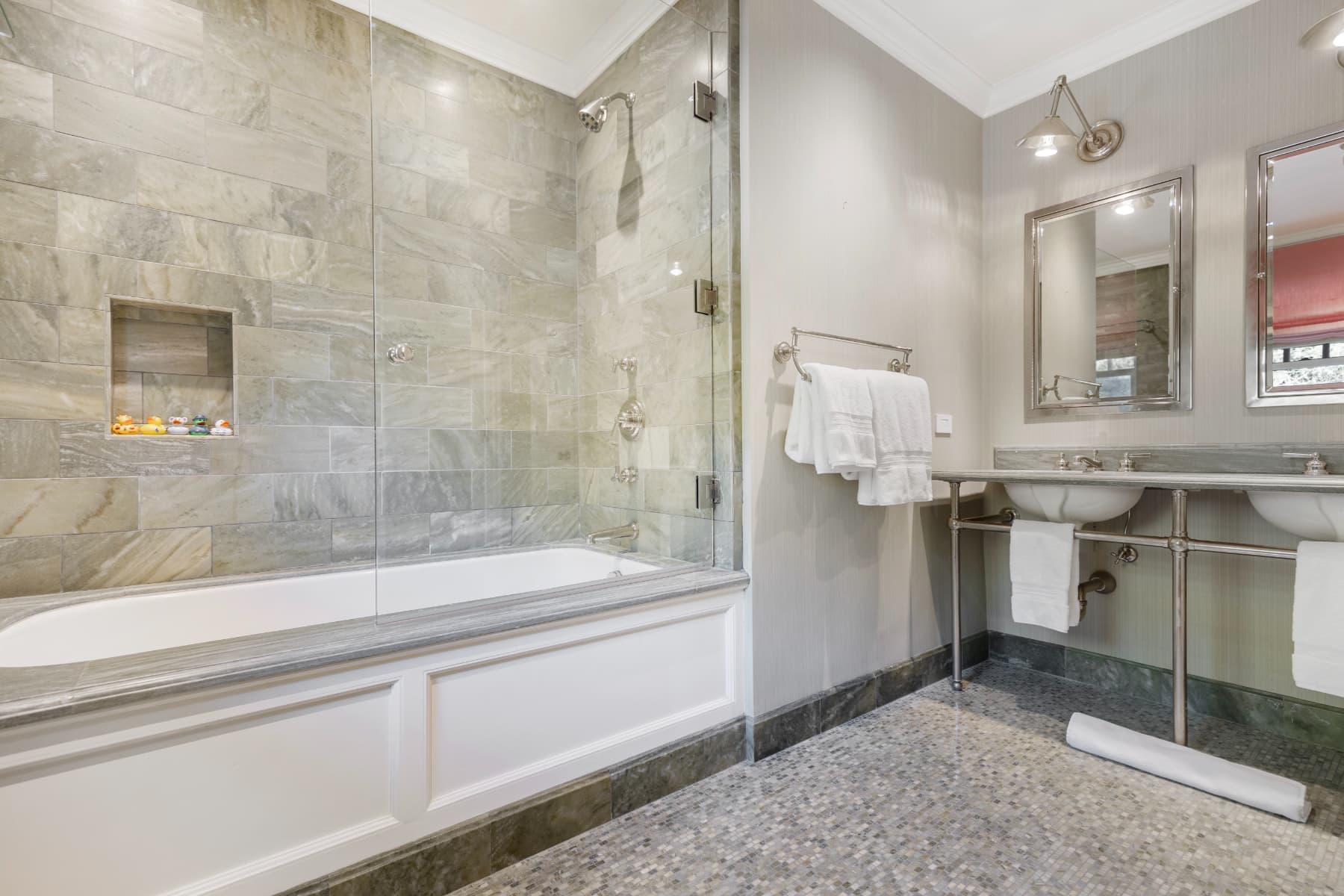 Stradella Hideaway - Image 29