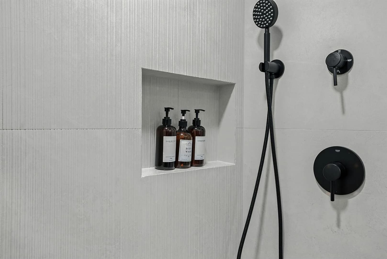 Riviera Bay Dreams - Image 32