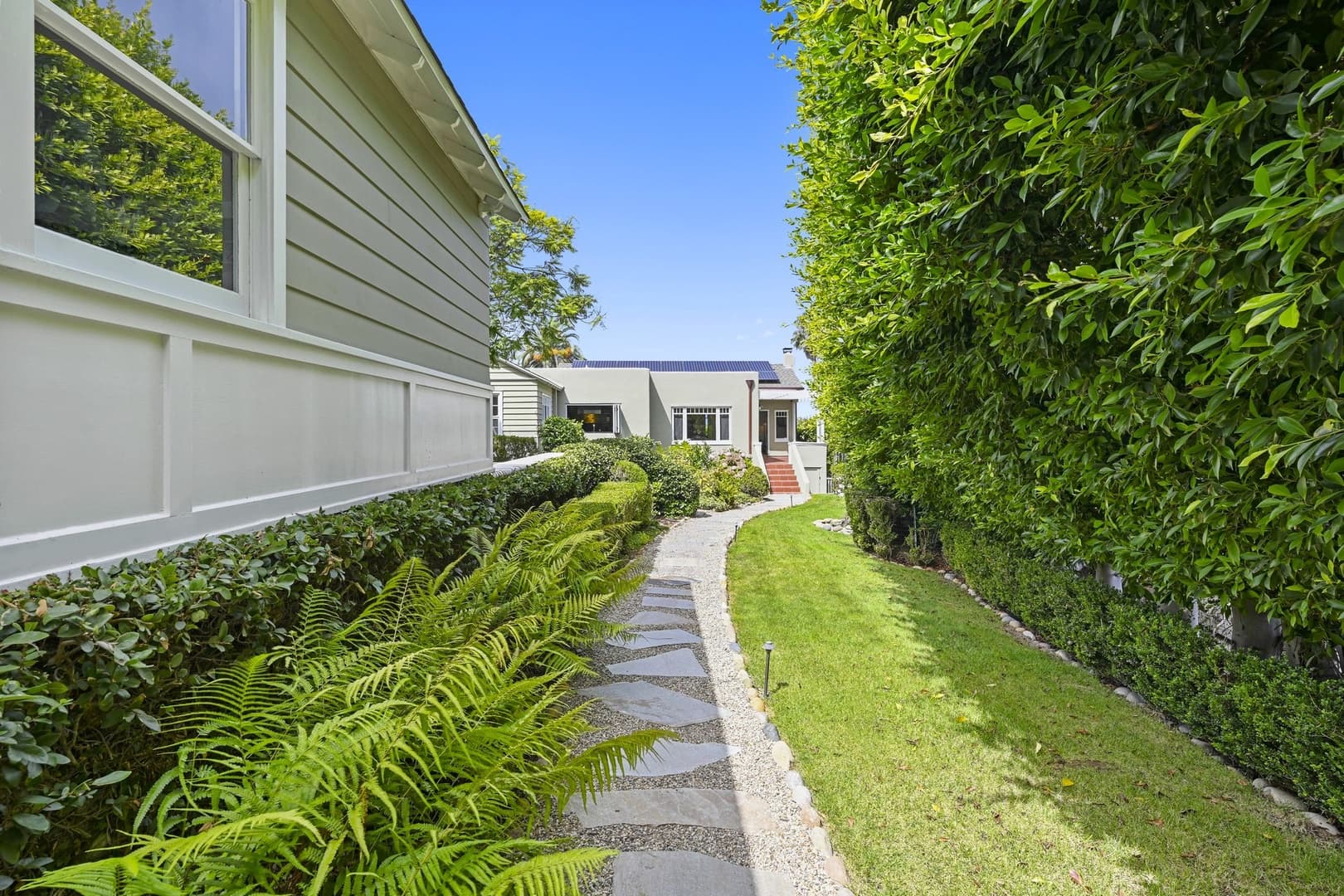 Summerland - Image 36