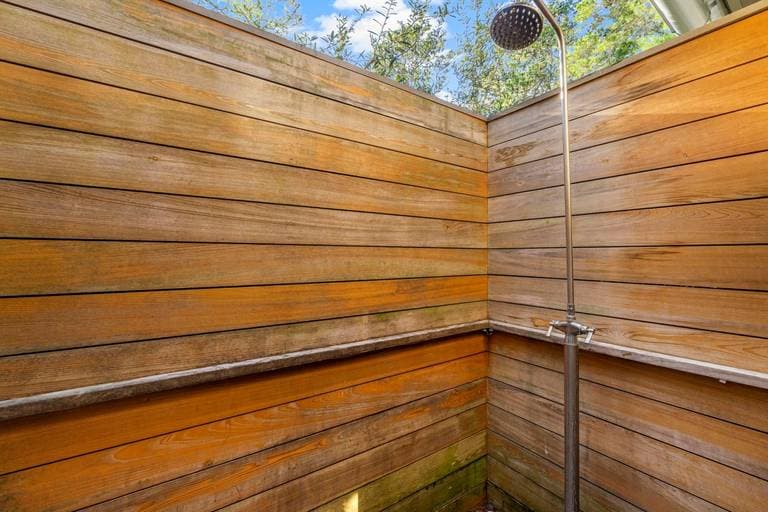 Shore Thing Residence - Image 31