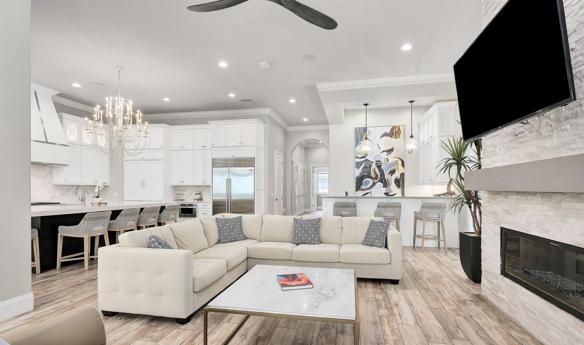 Beachfront Bliss - Image 4