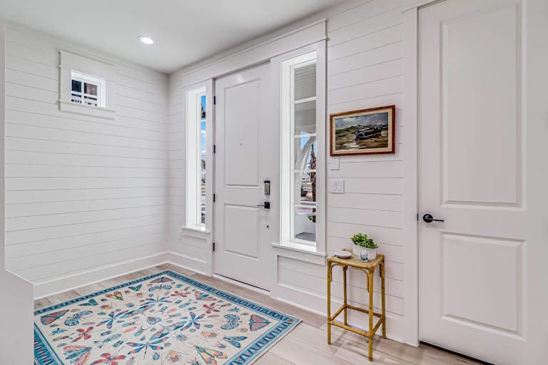 Commodore’s Hideout - Image 40