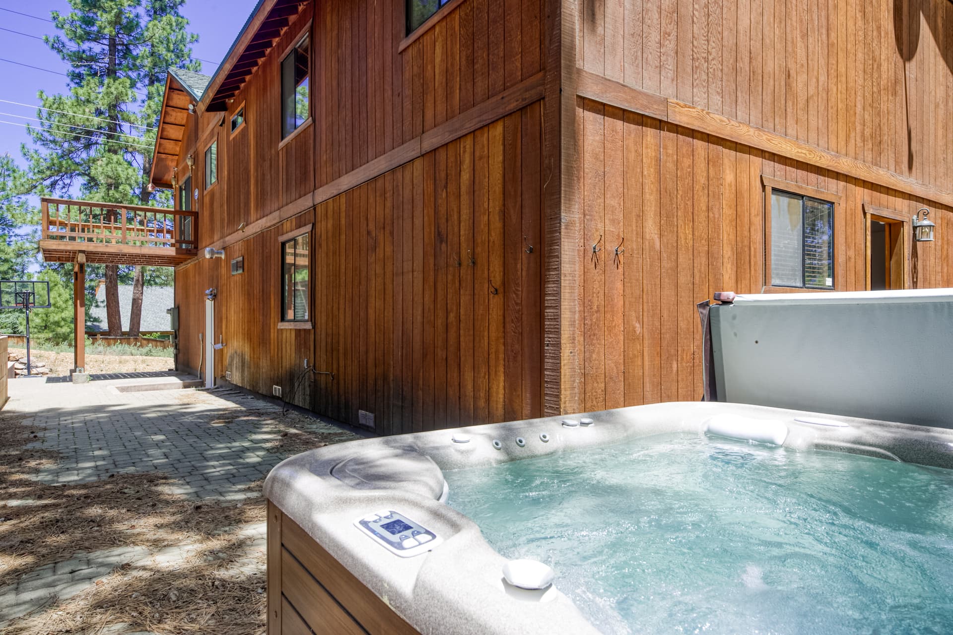 Truckee's Wonder Home - Image 2