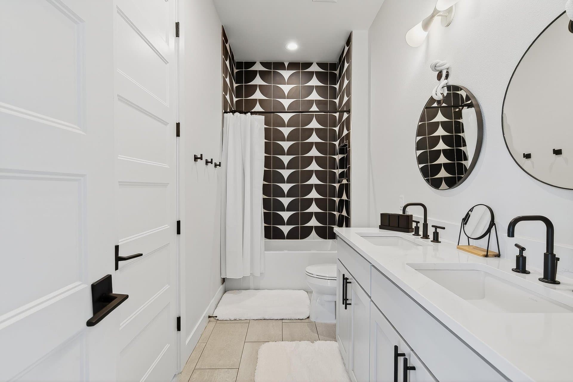 Uncharted - Image 42