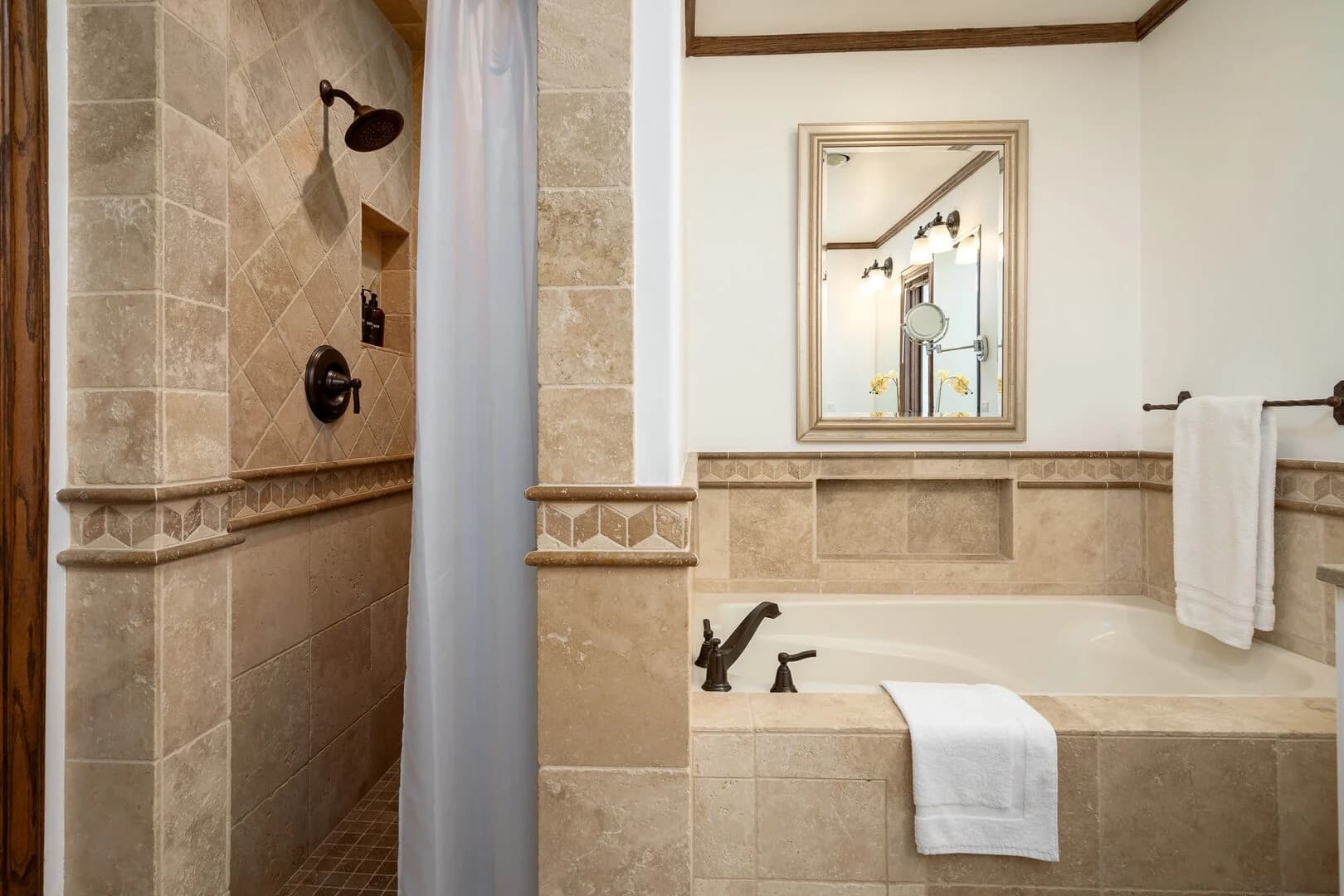 Seaside Serenity Haven - Image 38