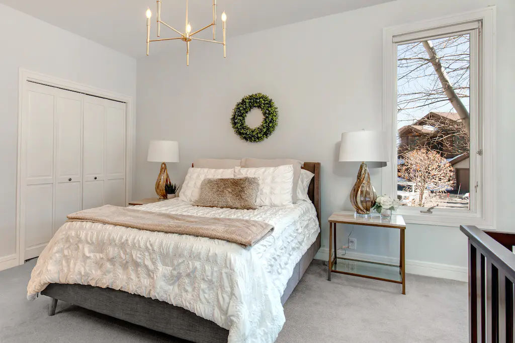 Glamorous Gallivan Place - Image 24