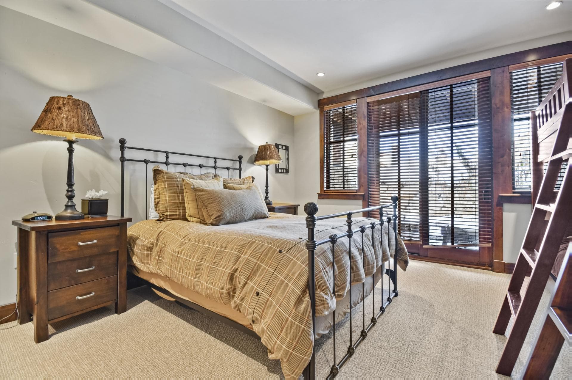 Silver Star #33 - Image 23