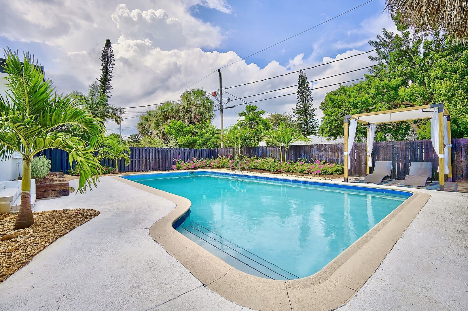 Ceasar's Place - Image 32