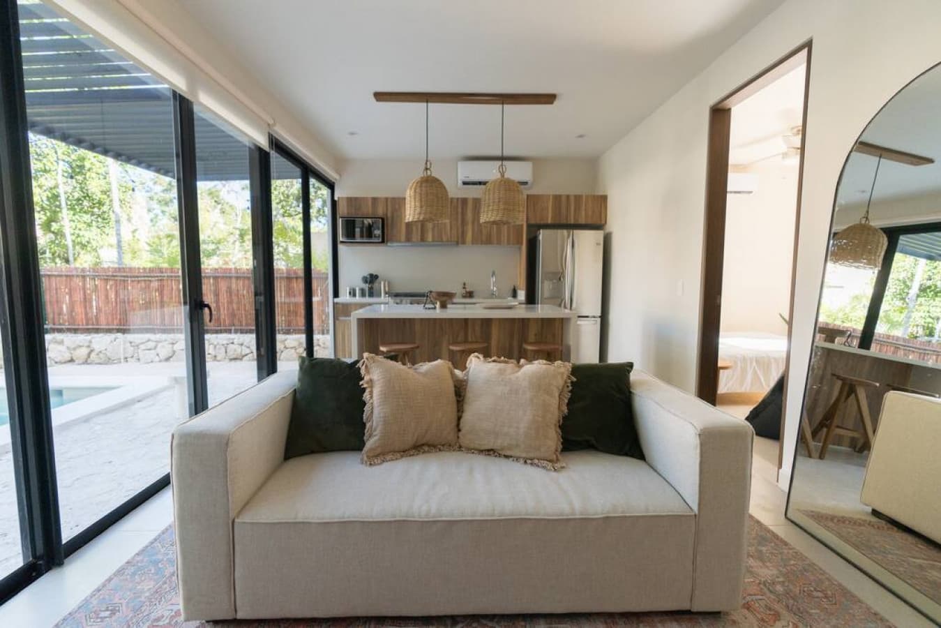 Edena Jardin Villa Beach Club - Image 2