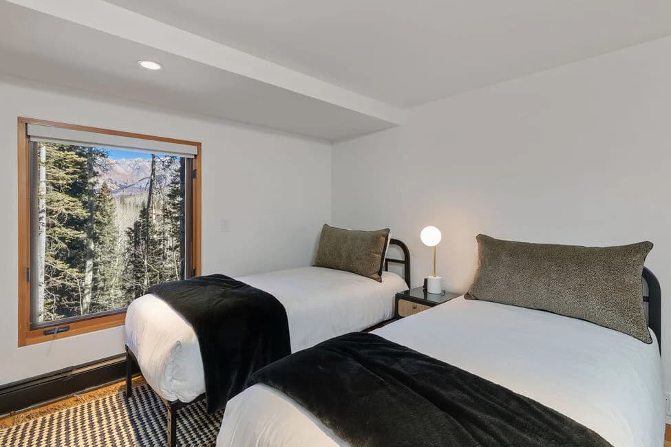 Sundancer Chalet - Image 31