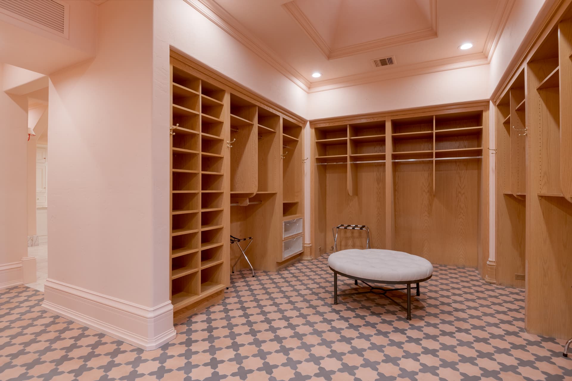 Pond Estate - Image 50