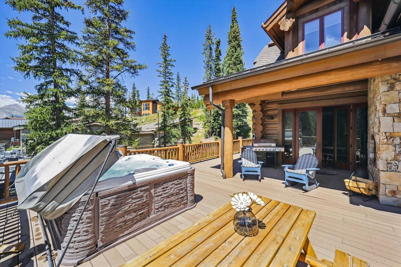 Goldenview Lodge - Image 17