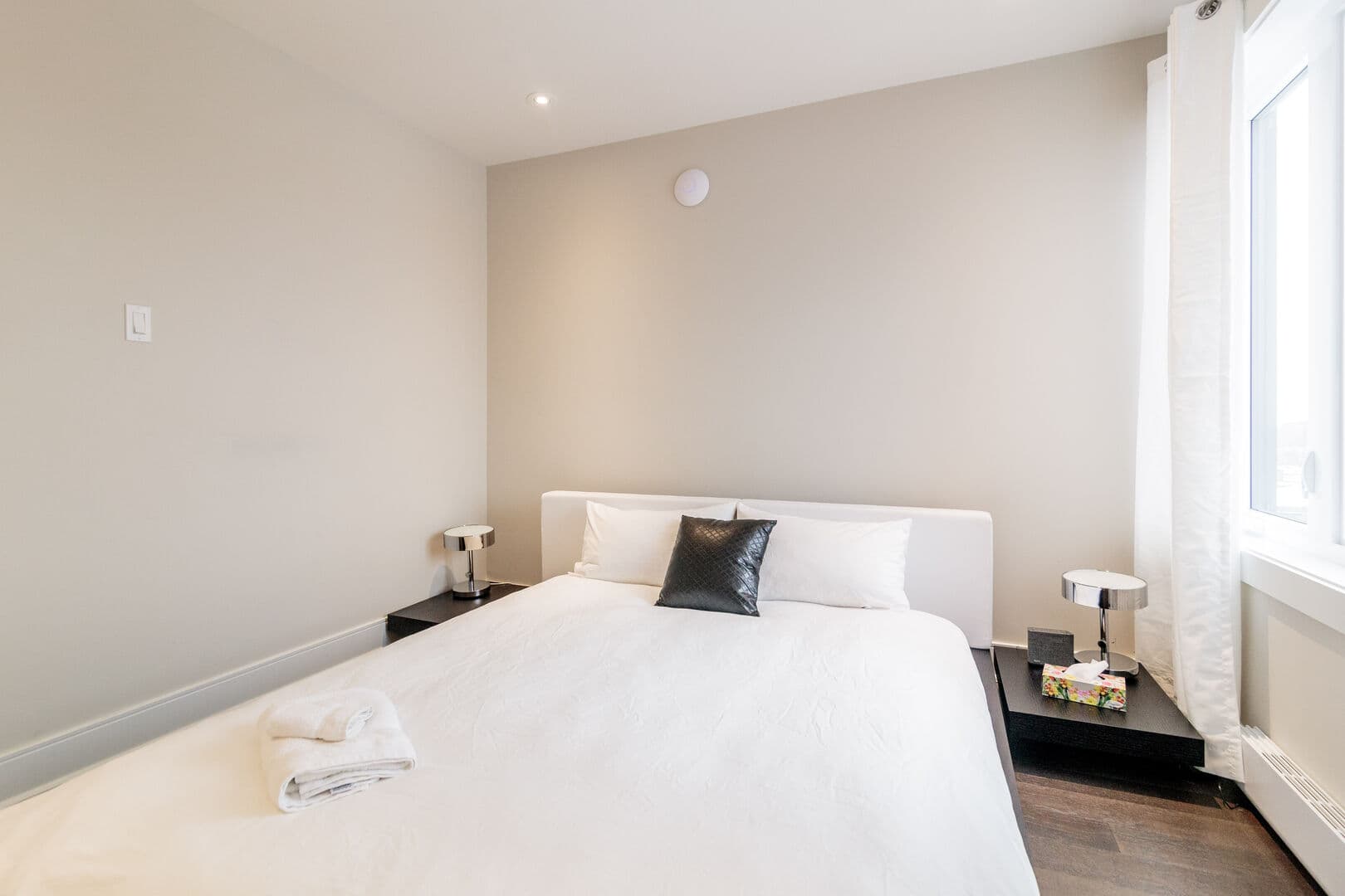 Clock House - Image 16