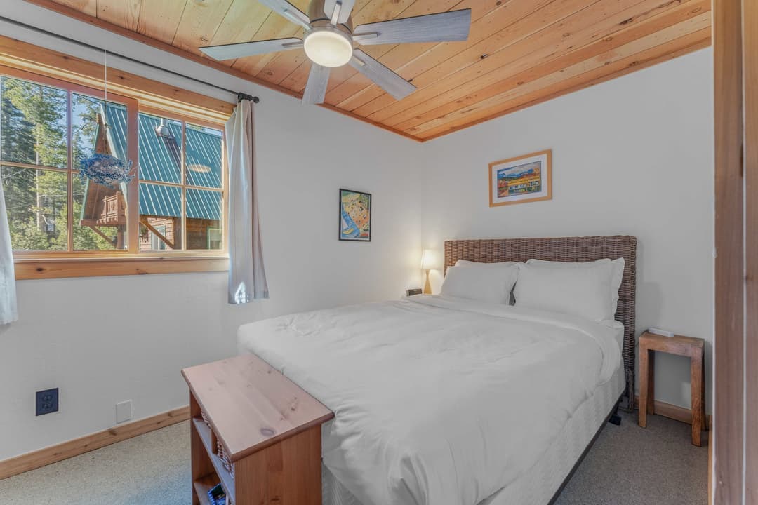 Soda Springs Ski & Lake Retreat - Image 18