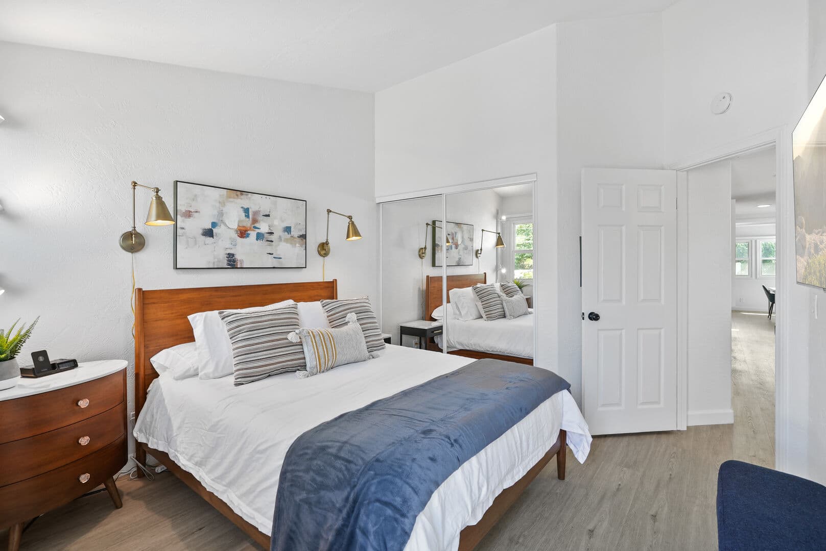 Kolmar Beach Home - Image 17