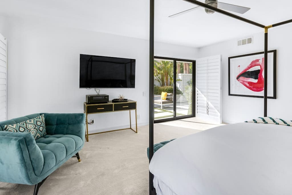 Monroe Hideaway - Image 16