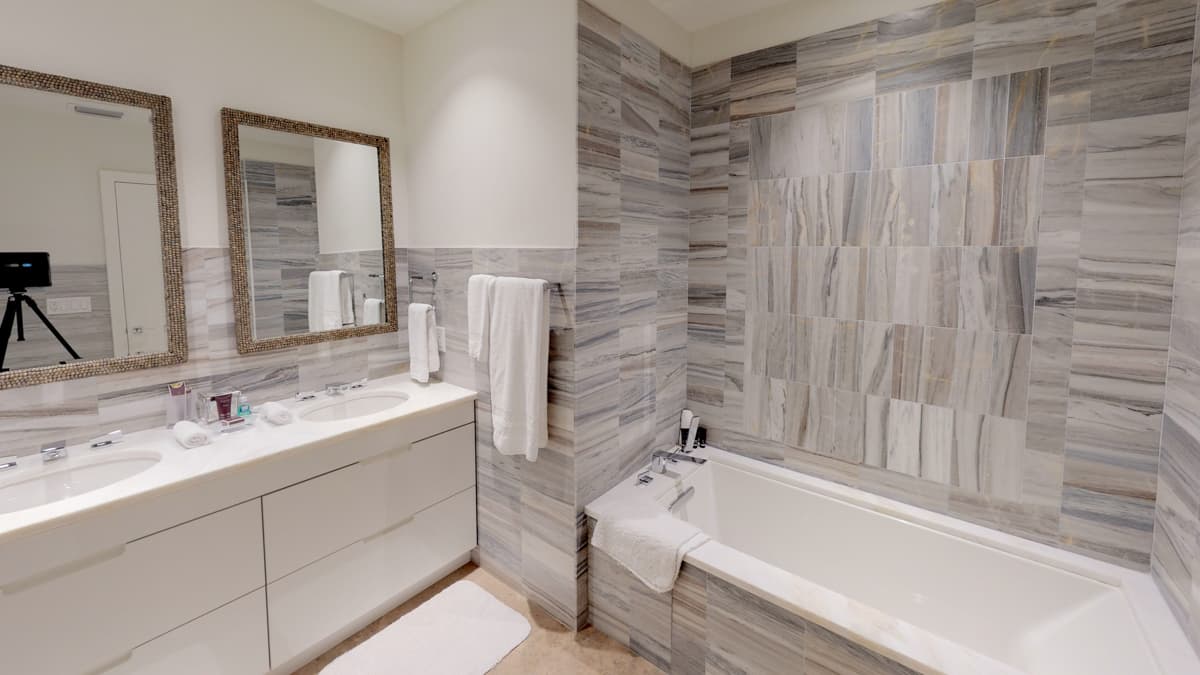 Ritz-Carlton Residence #612 - Image 9