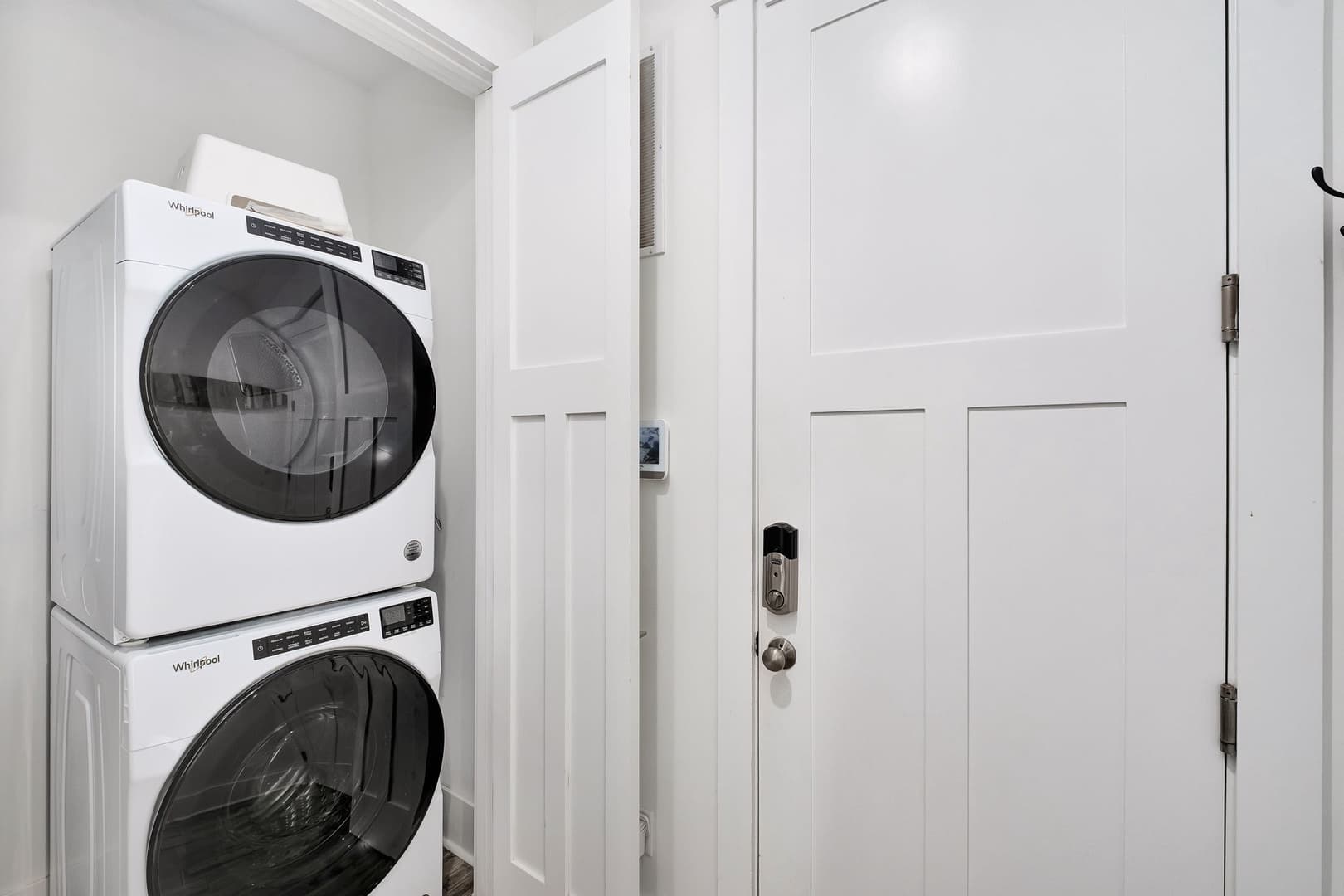 Emerald Breeze - Image 36