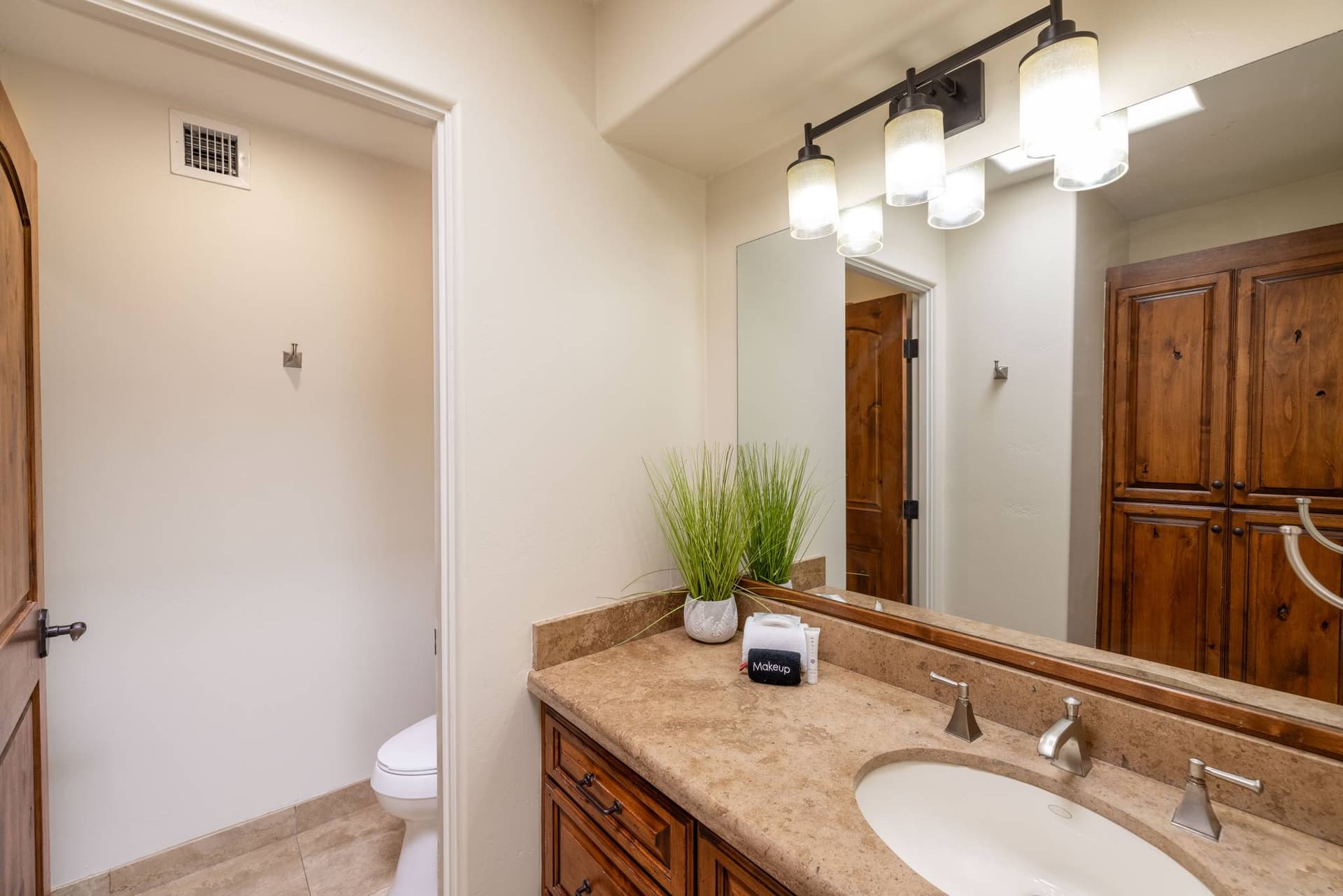 Residence on Larkspur - Image 22