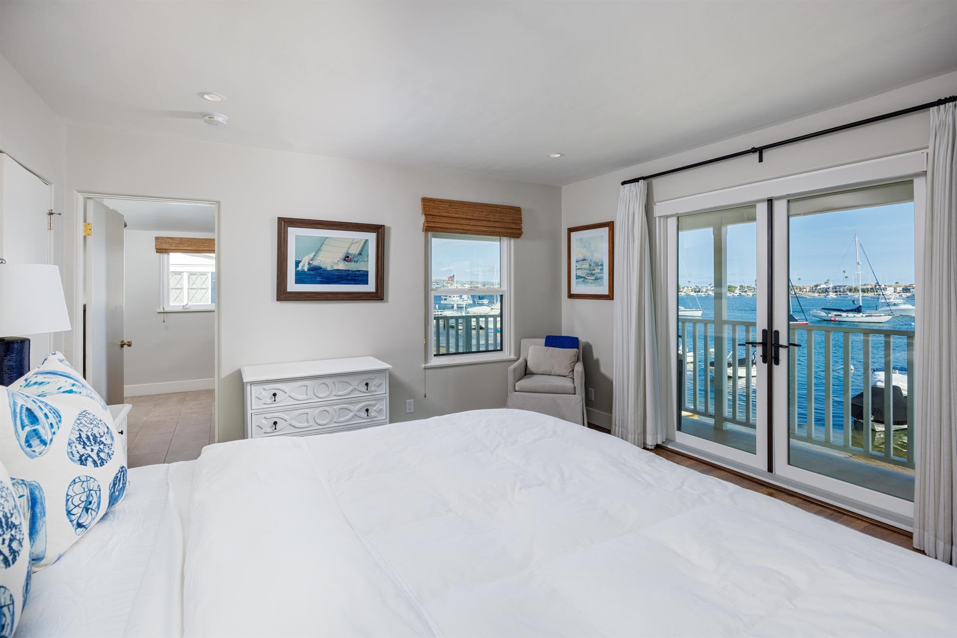 Harbor Beach Escape - Image 14