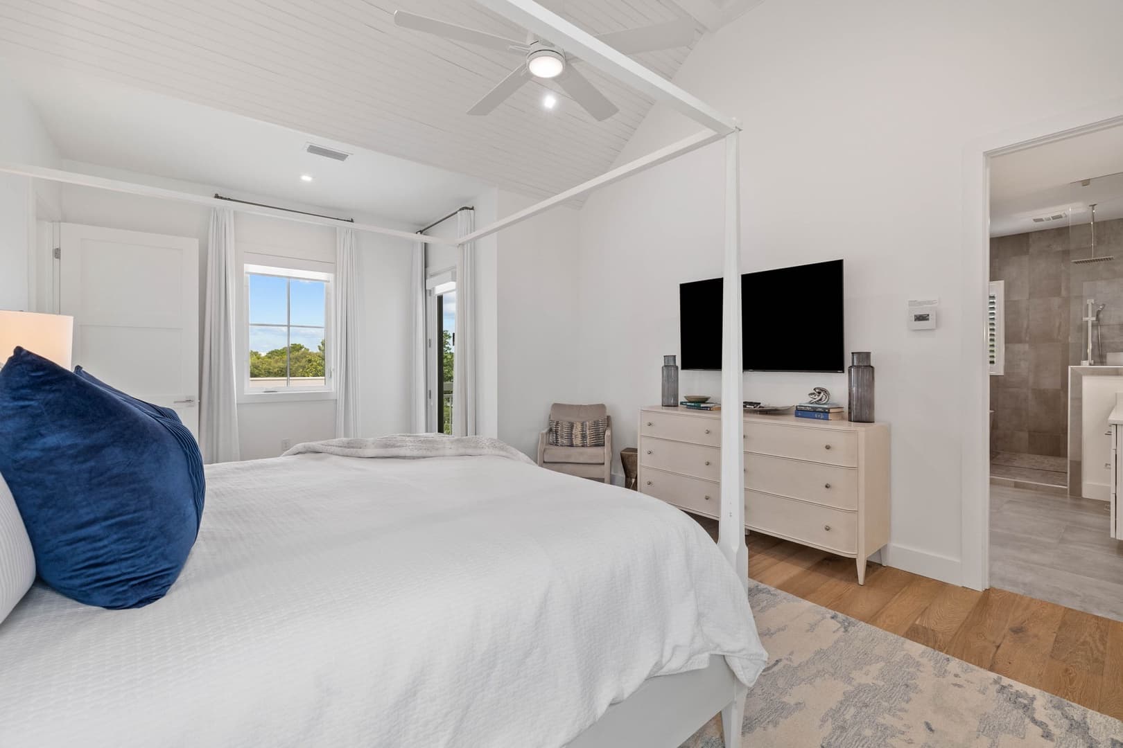 Eyes on Sunrise - Image 69