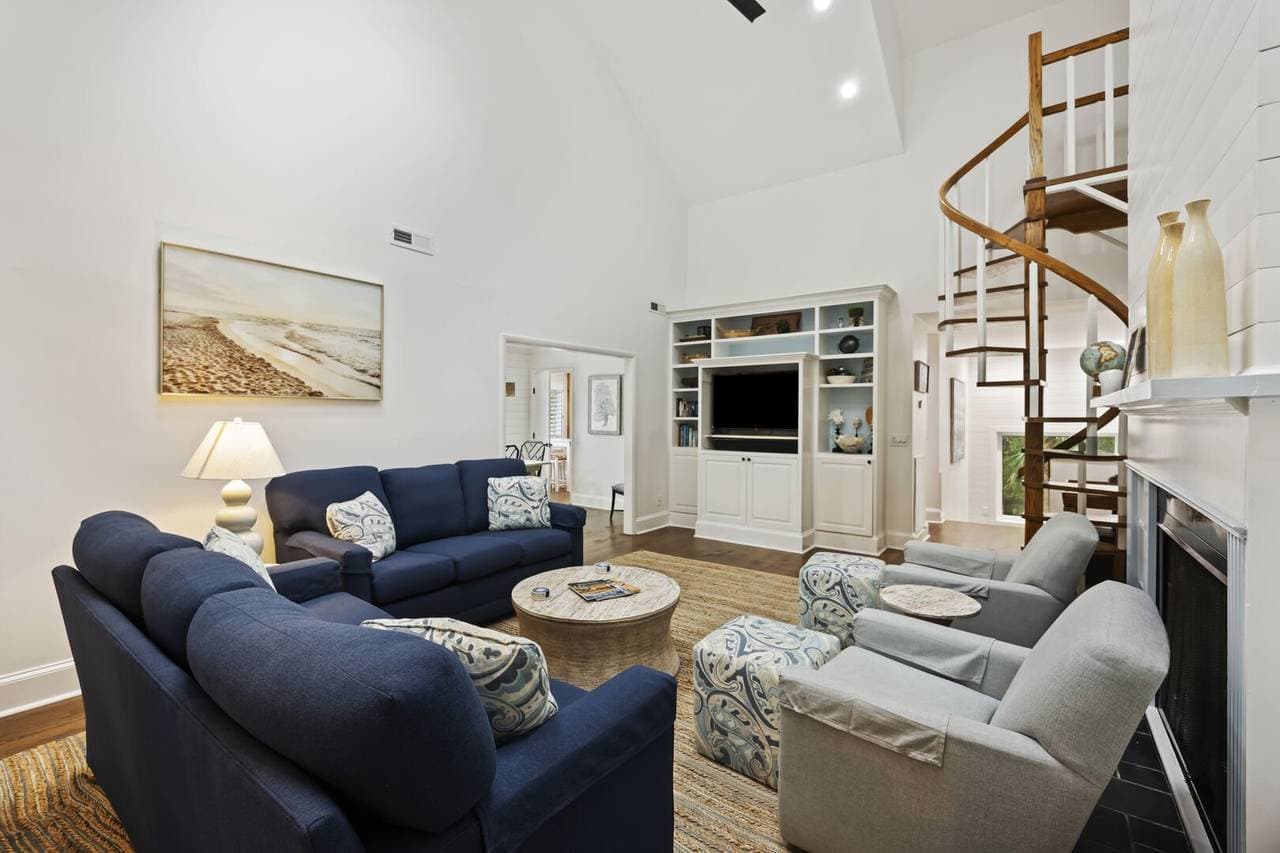 Livin' on a Dune - Image 3