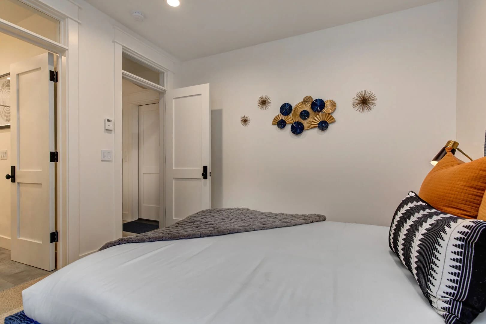 Avenue House - Image 34