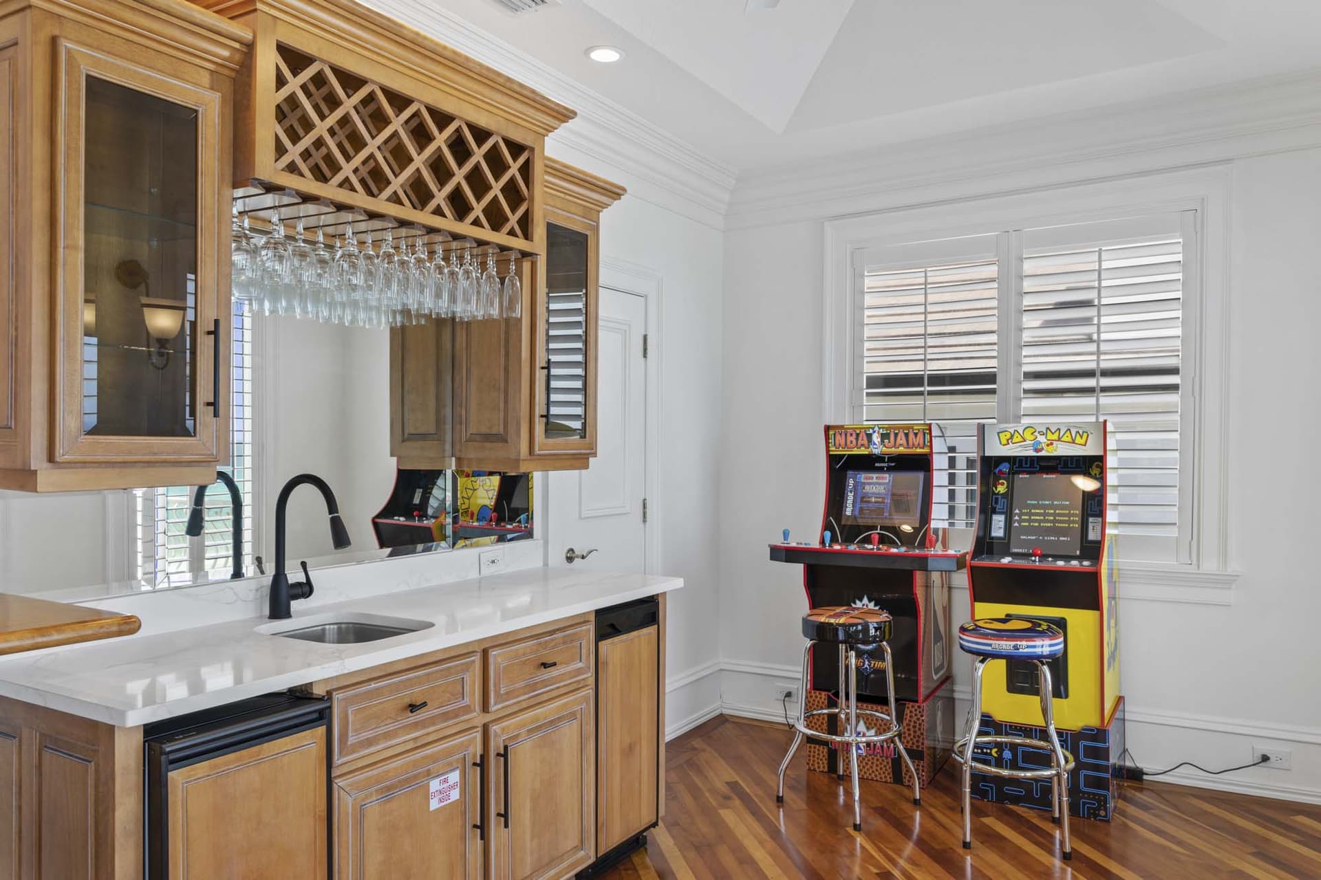 Kings View Manor - Image 33