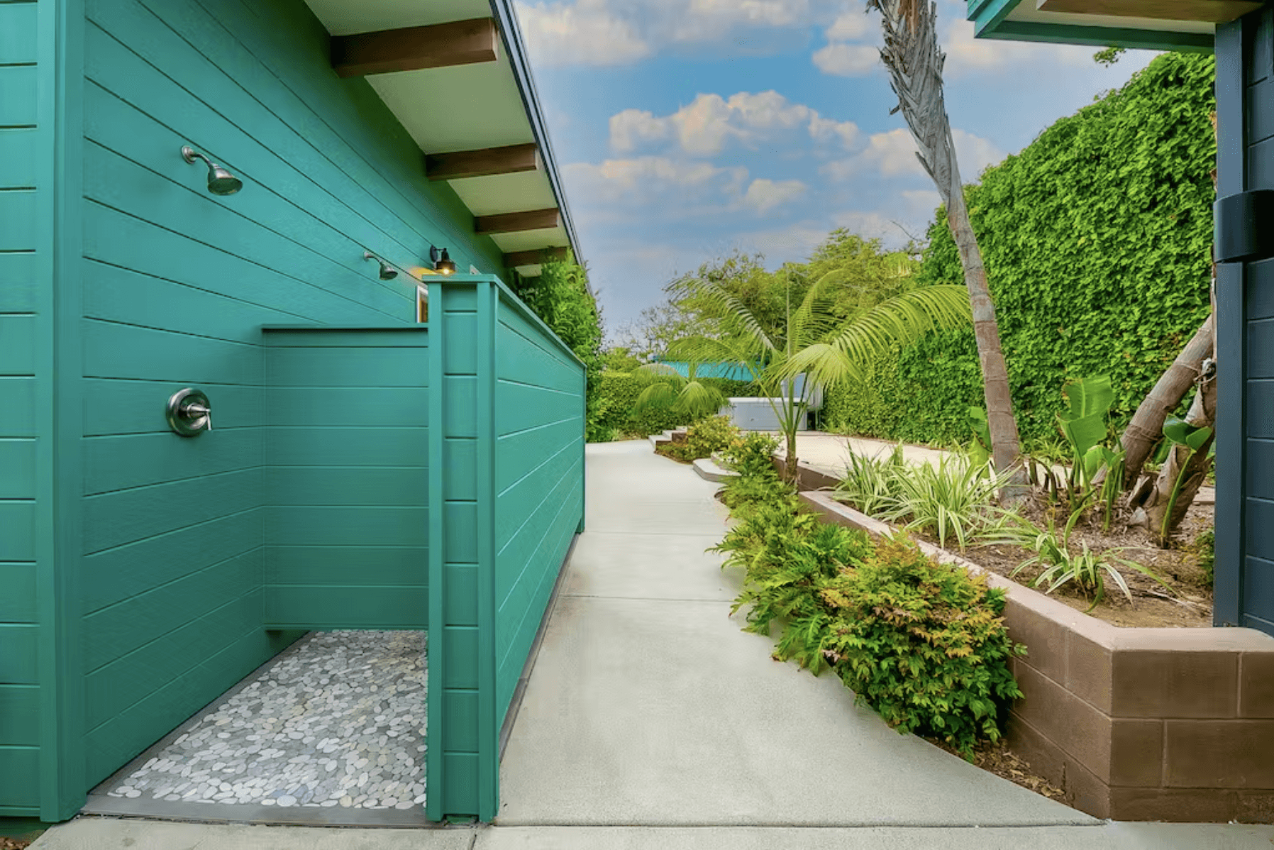 Cardiff Allure - Image 23