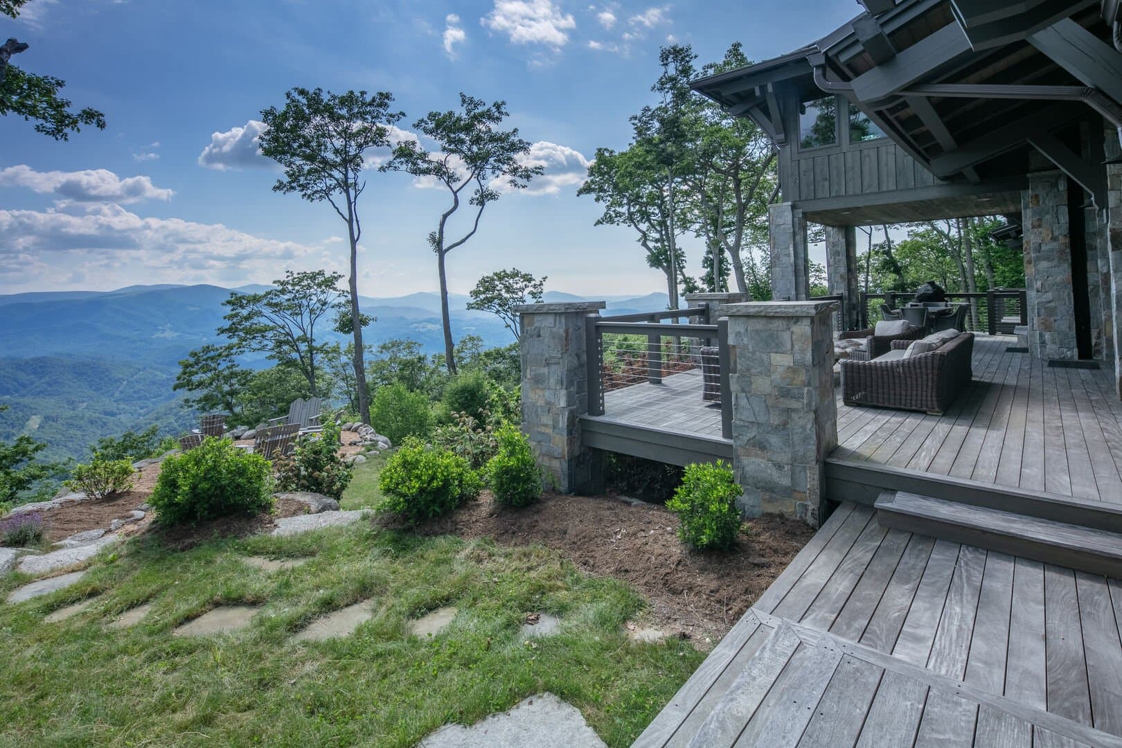 Outside Inn Place - Image 39