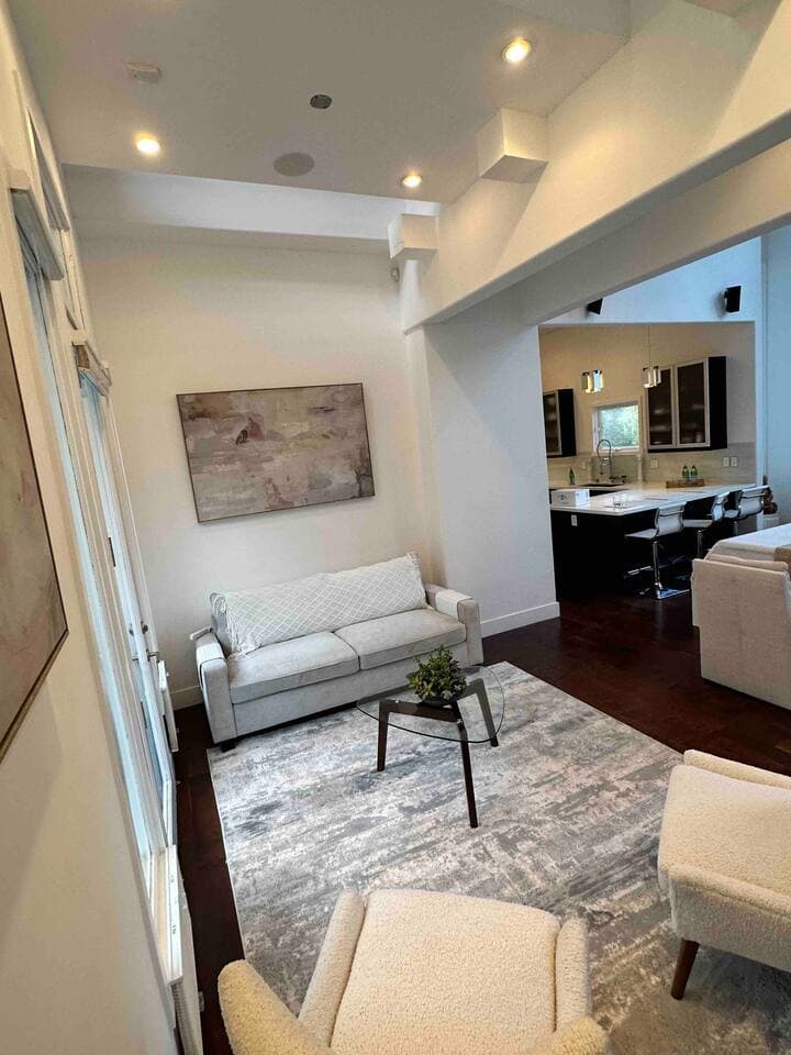 Beverly Haven Home  - Image 24