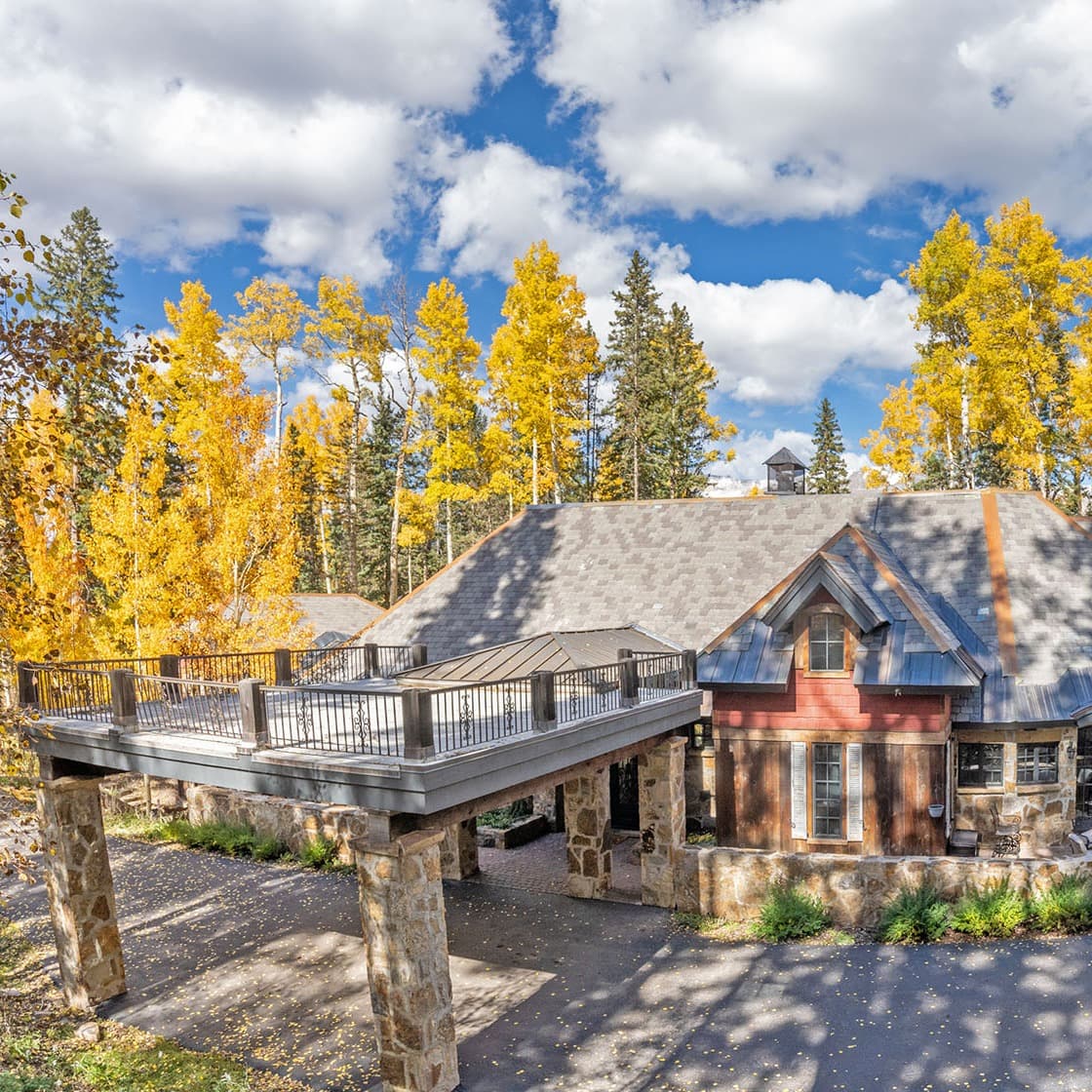 Twin Elk Lodge - Image 1