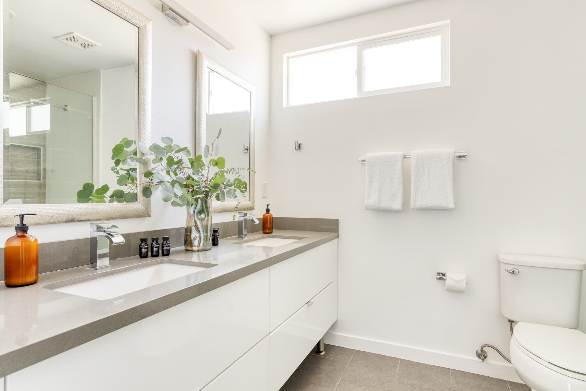 Lloyd House - Image 20